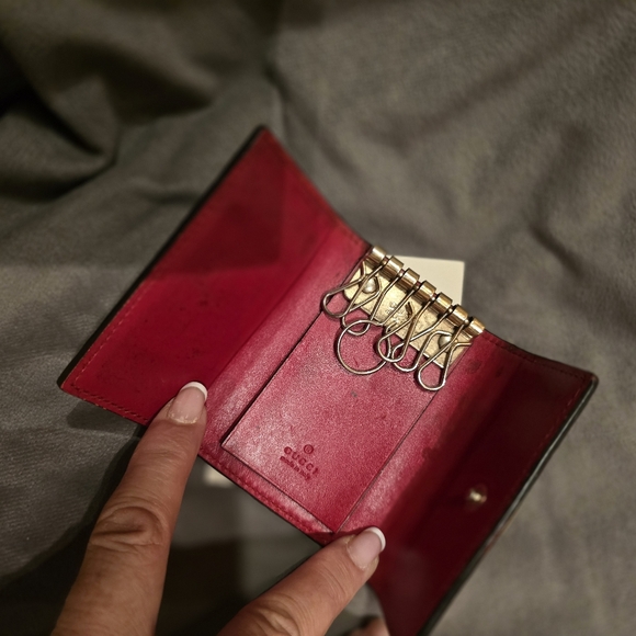 Gucci key case - Picture 2 of 5
